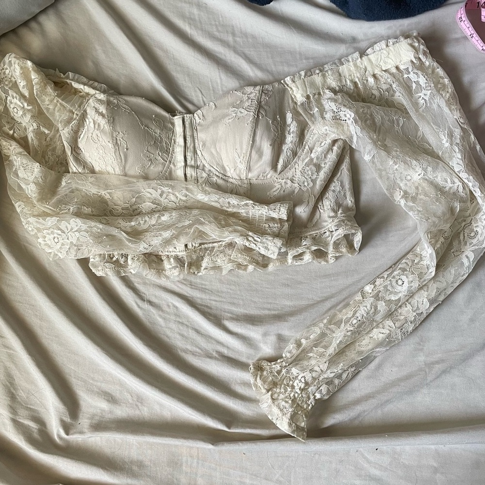 Hot Topic White Off-The-Shoulder Corset-Style Top